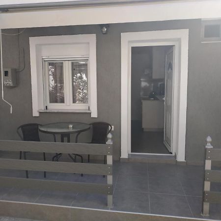 Agelikis' Apartments Nea Kallikrateia 外观 照片