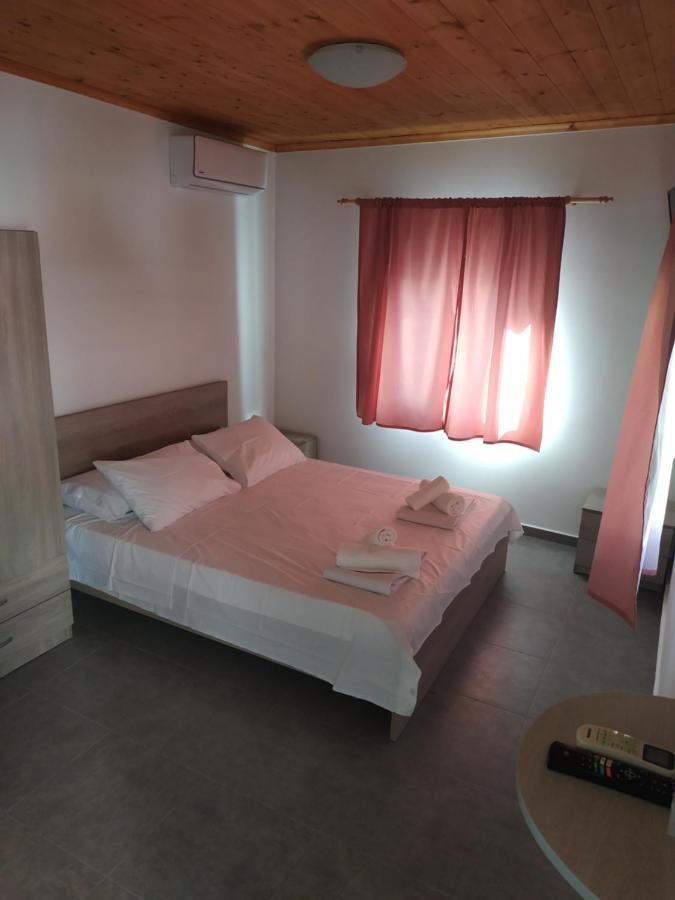 Agelikis' Apartments Nea Kallikrateia 外观 照片